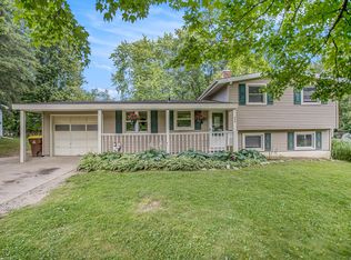 530 Sibley Ln, Marshall, MI