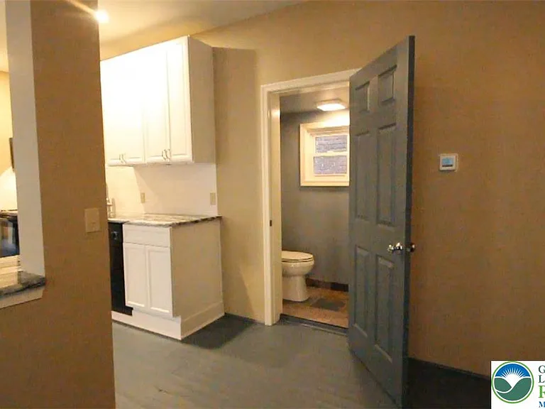 71 W Goepp St — Photo 6