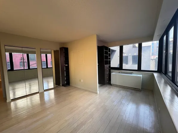 159 East 30th Street image 3 of 14