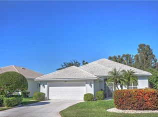 431 Pinewood Lake Dr, Venice, FL 34285