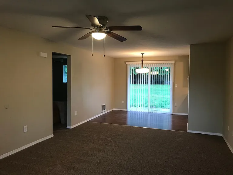 7612 Henderson Blvd SE — Photo 5