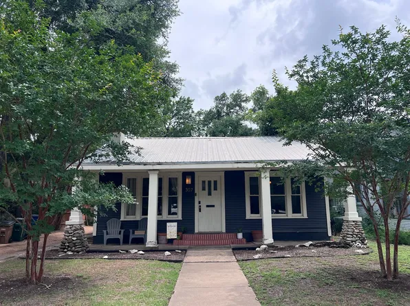 307 E 35th St APT A, Austin, TX 78705