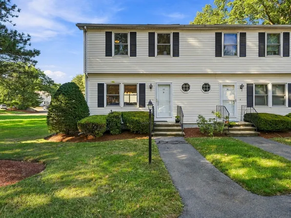 15 Northwoods Cir, Woburn, MA 01801