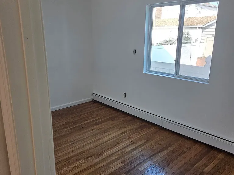 146-41 228th St #1 — Photo 3