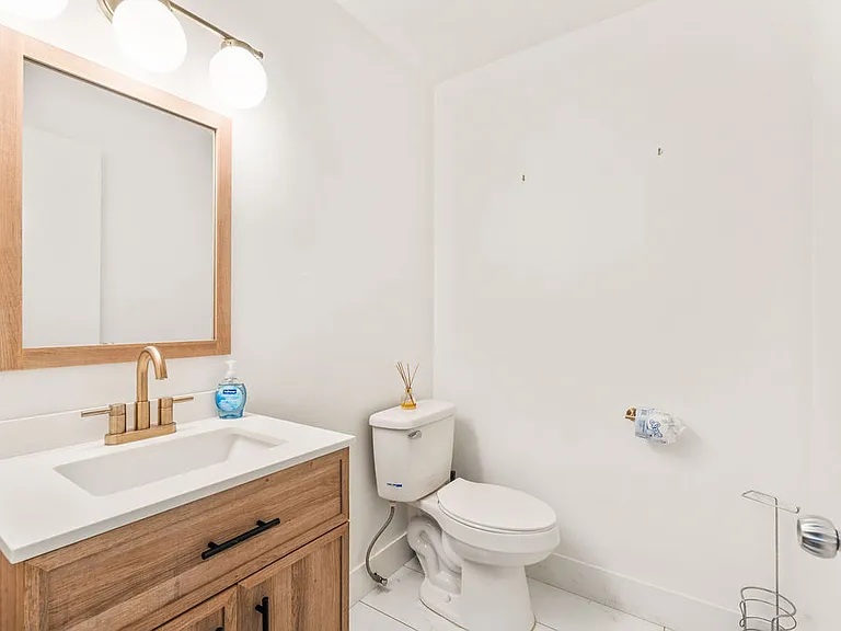 3888 Fremontia Dr — Photo 9