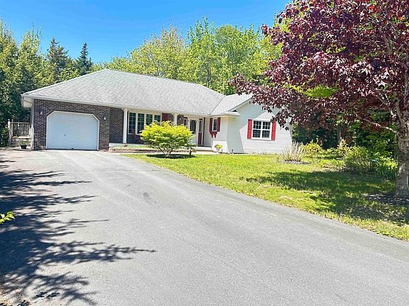 2nd image of 6 Ainsley Ct