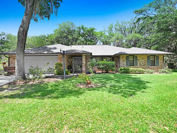 1845 Whispering Oaks Cir, Melbourne, FL 32934