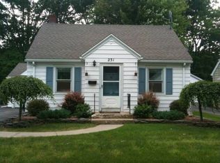 231 Oakwood Rd, Rochester, NY 14616