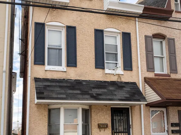 53 S Chestnut St, Boyertown, PA 19512