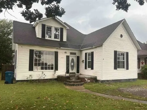 303 N Marion St, Malden, MO 63863