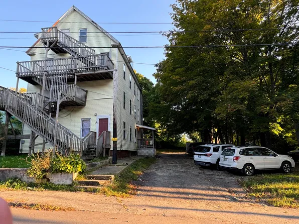 9 Church Street, Jay, ME 04239