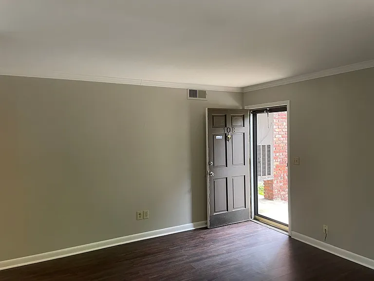 2727 Highland Ave S #108 — Photo 7