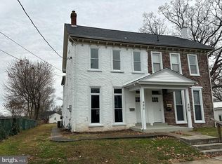486 N Penn St, Spring City, PA 19475