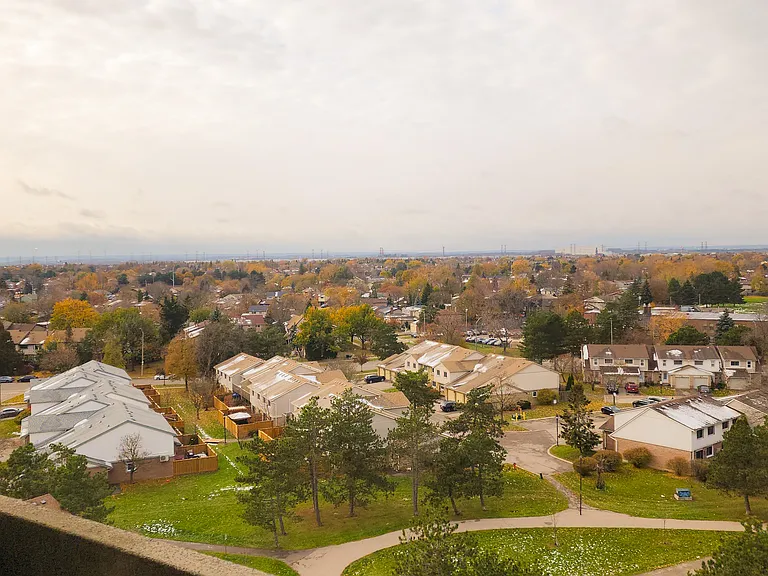 6720 Glen Erin Dr #913 — Photo 18