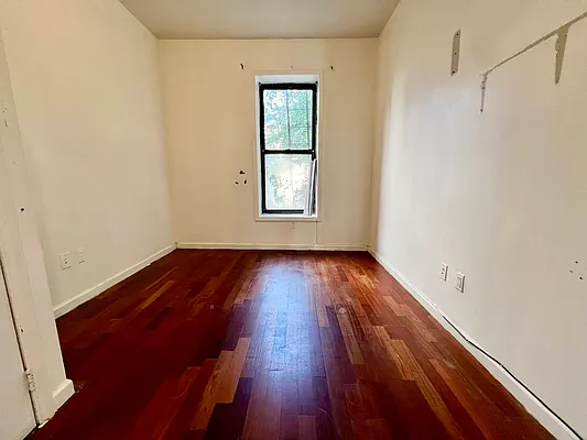 Rented by ERNY LLC | media 7