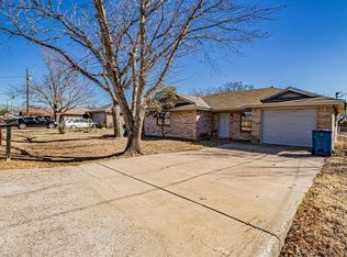 3941 Country Meadows Rd, Granbury, TX 76049