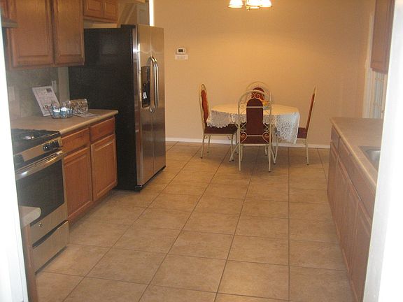 5th image of 3825 Madrid Dr NE