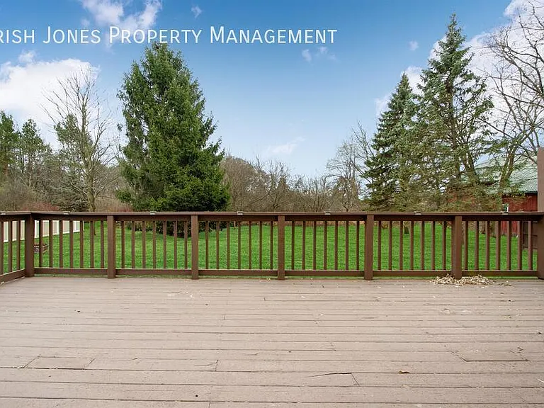 3884 Mapleton Rd #LEFT — Photo 3