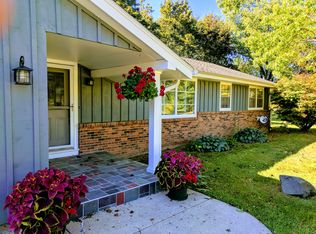 N7955 Green Tree Ln, Oconomowoc, WI 53066