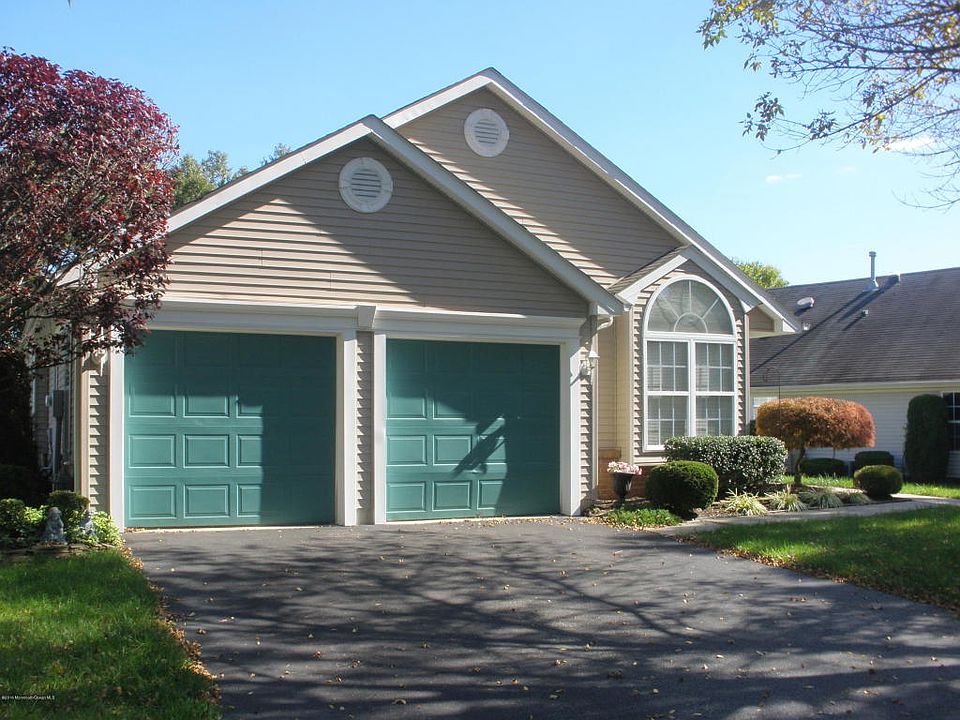 1st image of 37 Strawberry Ln