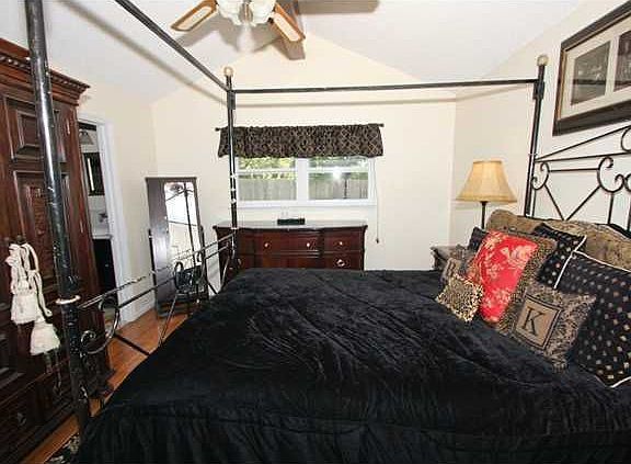 5th image of 4332 Dahoon Dr