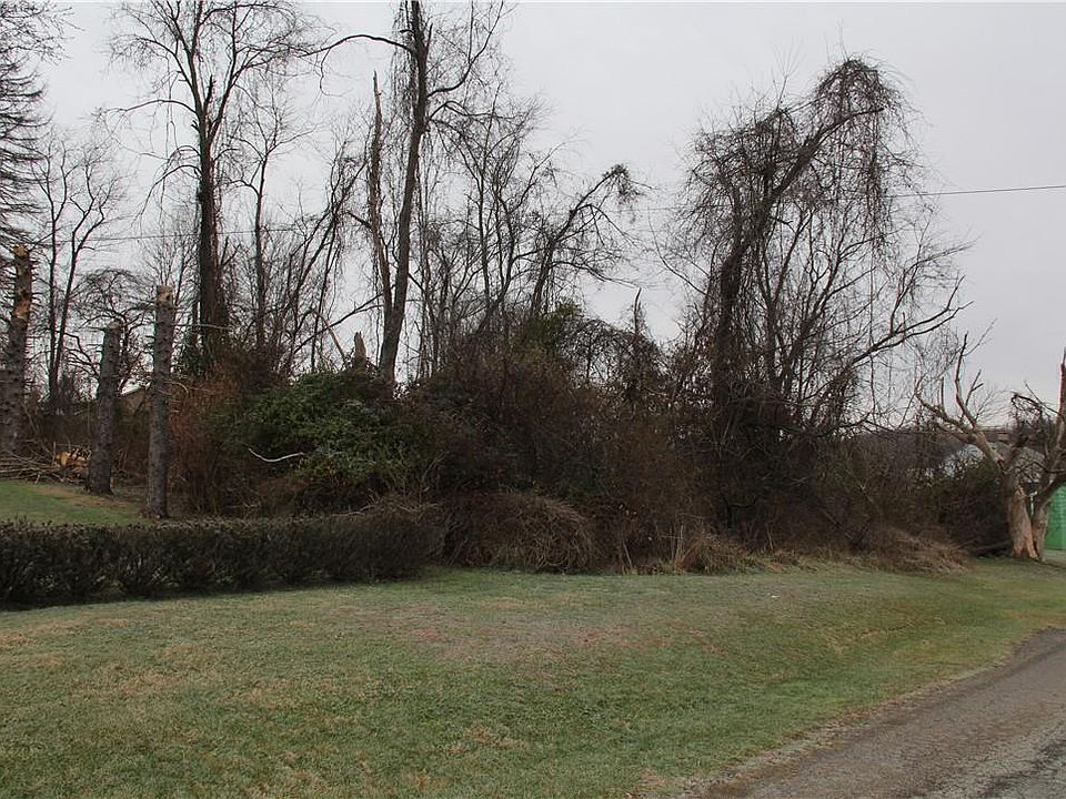 2nd image of LOT Coffman St