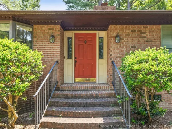 50 Indian Trl, Sanford, NC 27332