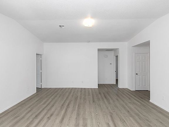 5th image of 4804 W 10th Pl