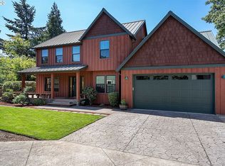128 E Hilliard Ln, Eugene, OR 97404