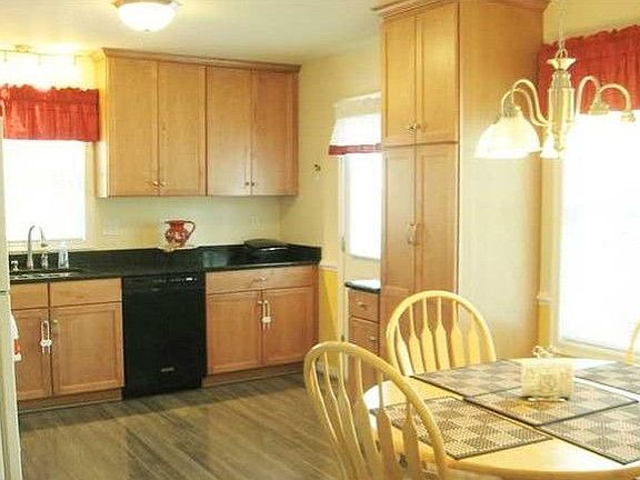 3rd image of 2113 Providence Glen Turn