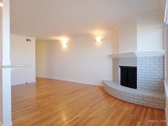 4th image of 1222 Clayton St #28