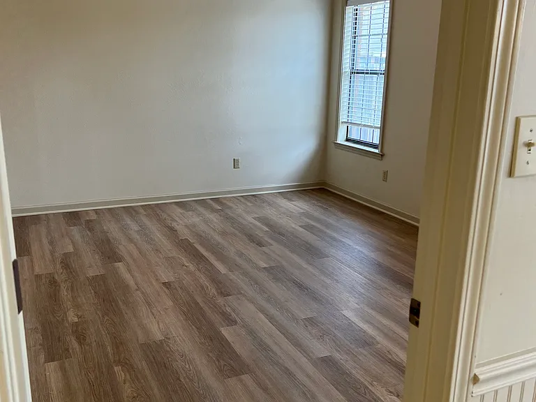 3433 Sunswept Dr — Photo 5