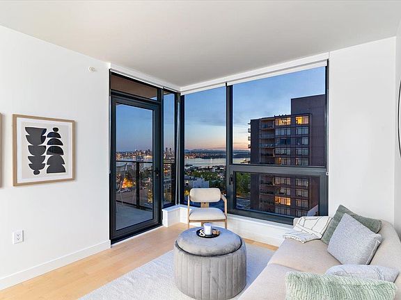2nd image of 135 E 13th St #1004