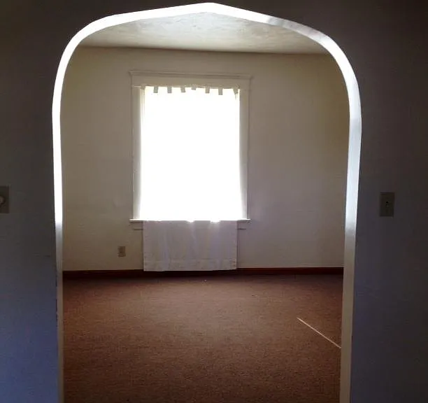 314 S Howard St — Photo 2