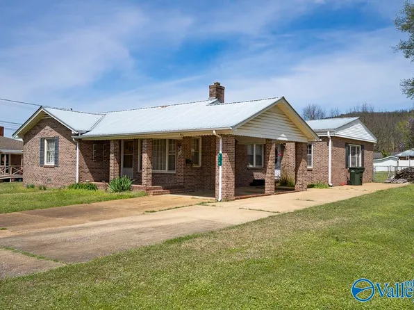 514 West St, Scottsboro, AL 35768