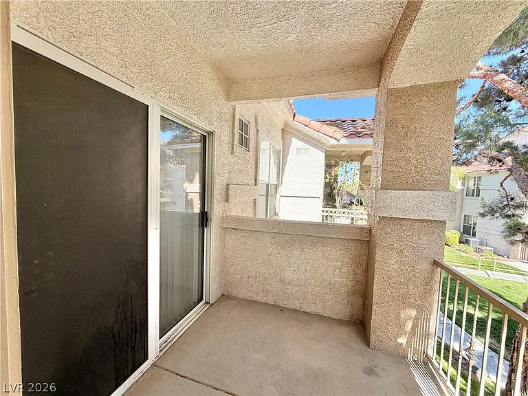 8555 W Russell Rd #2021 — Photo 19