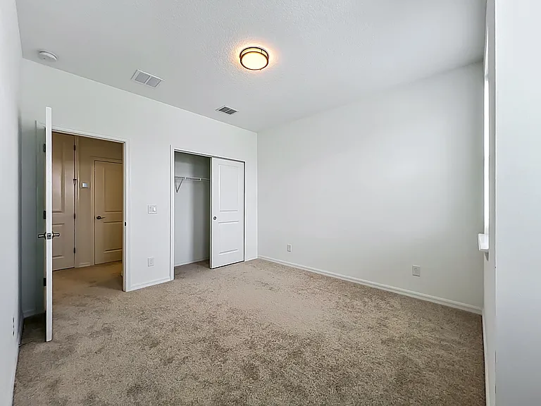 16007 Micelli Dr — Photo 36