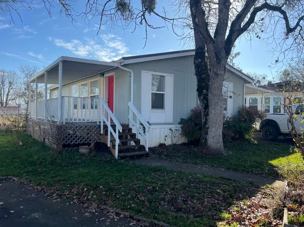 6850 Downing Rd Space 25, Central Pt, OR 97502