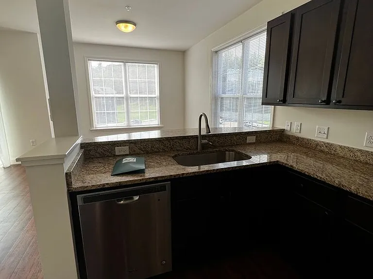 147 Bayberry Cir — Photo 26