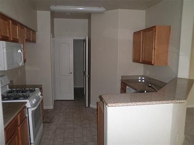 2nd image of 5350 Dunlay Dr Unit 613