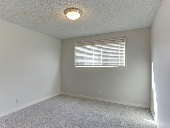 5th image of 1016 NE 86th St #18