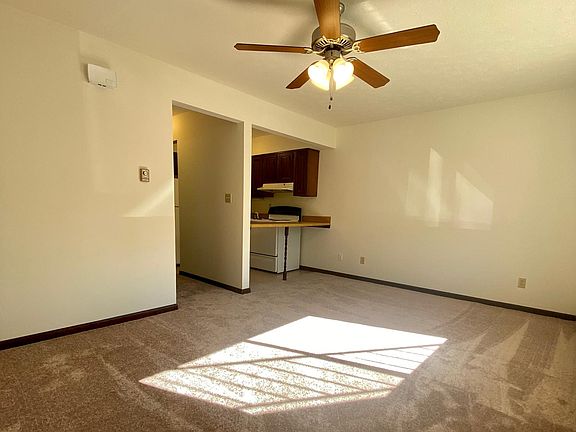 3rd image of 28 Stewart Park E #D