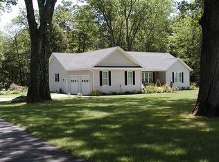 33 Jericho Rd, Hatfield, MA 01038
