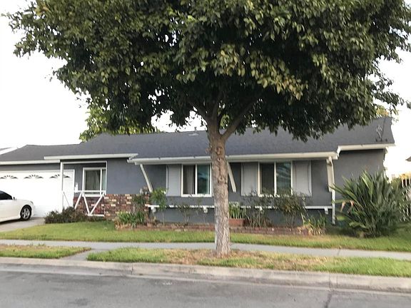 4th image of 1100 Ackley St