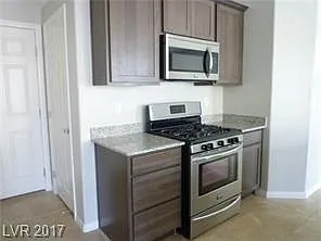 2252 Sky Island Dr — Photo 6