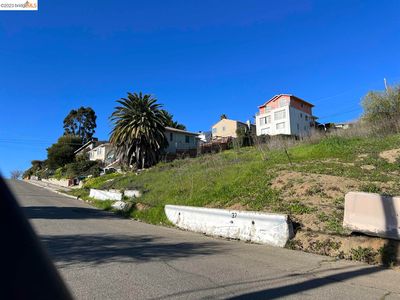 6320 Buena Ventura Ave, Oakland, CA, 94605