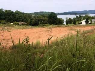 893 Cherokee Dr, Bean Station, TN 37708