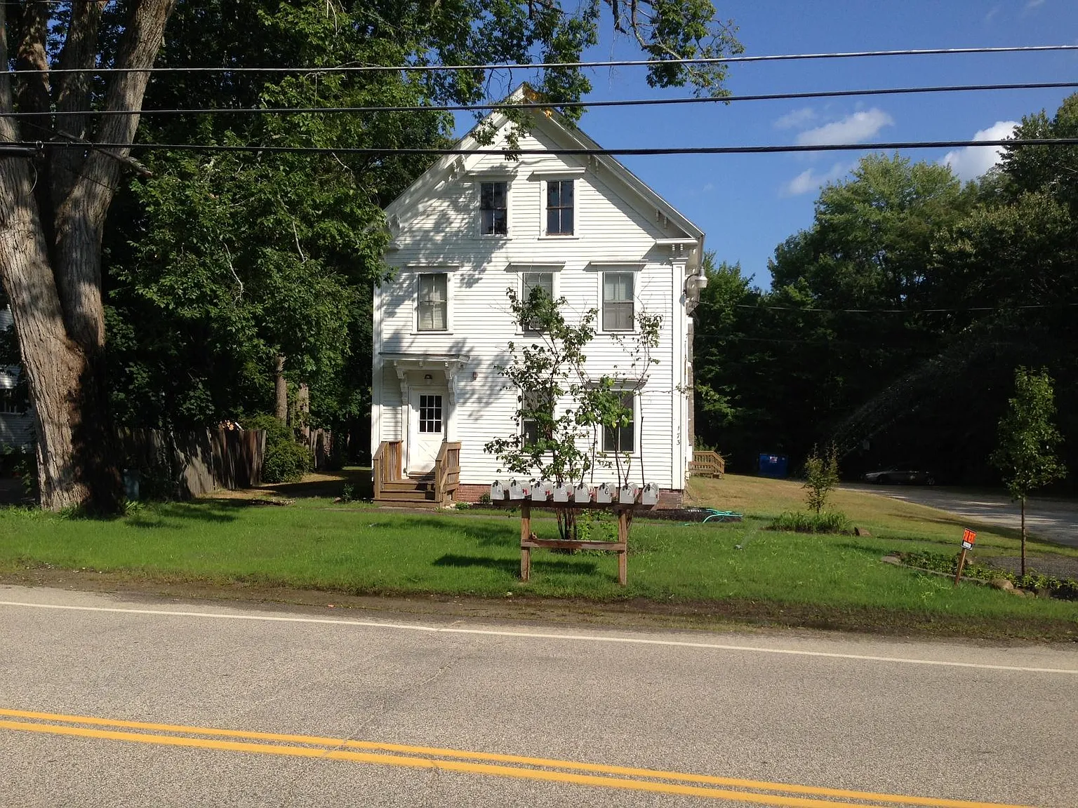 2 bed, 1.0 bath, $1,800 — Photo 1