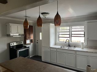 100 Baker Hill Ln, Bolivar, TN 38008