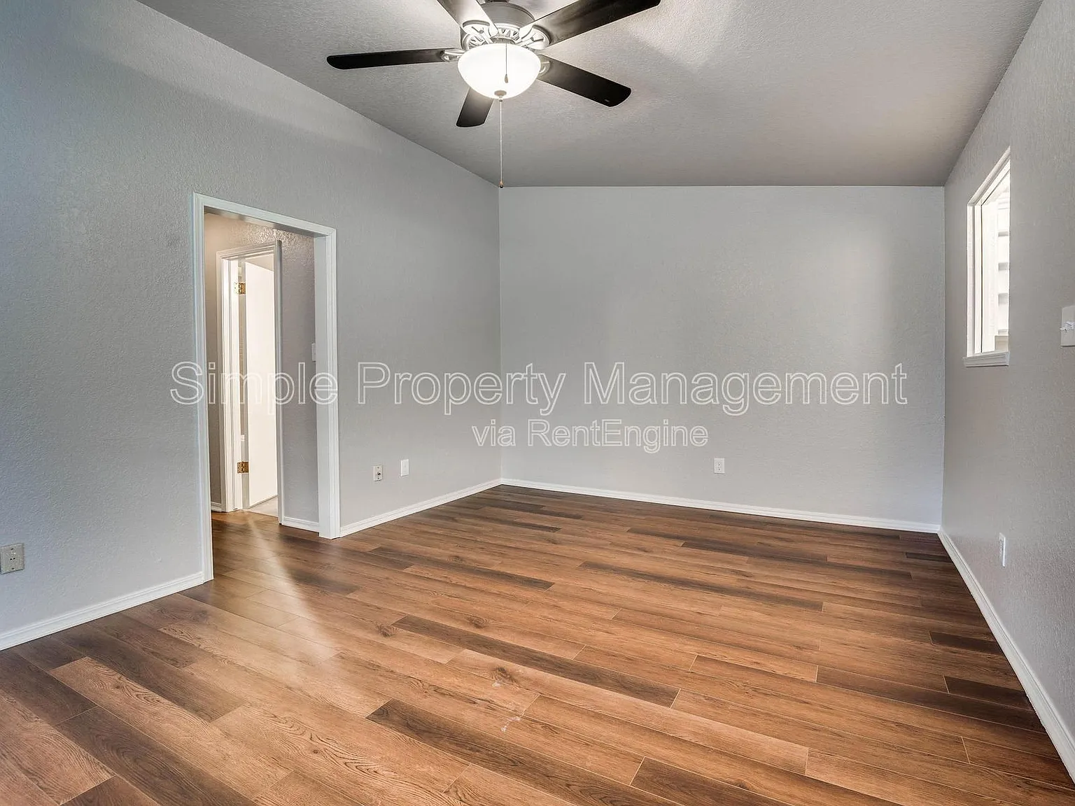 2 bed, 1.0 bath, 926 sqft, $1,150 — Photo 4